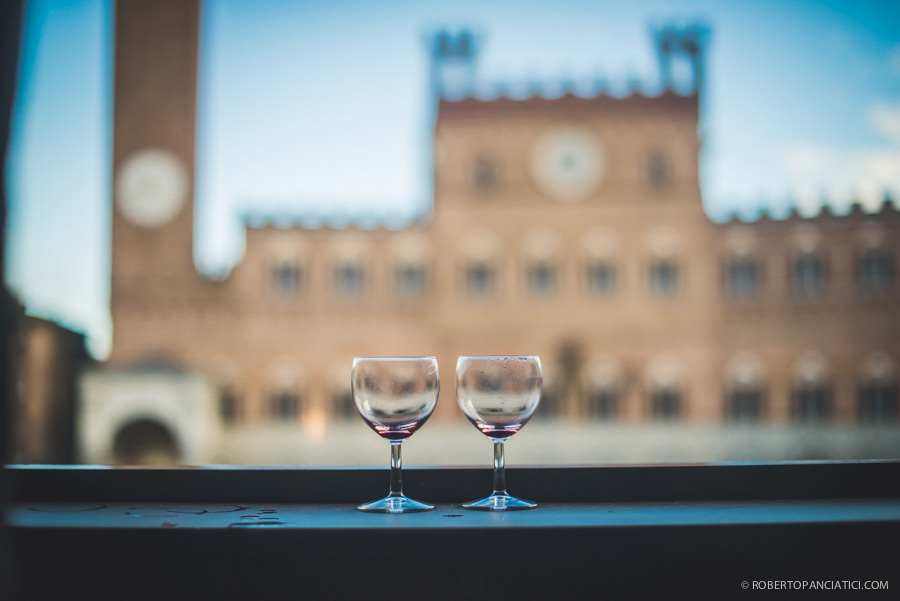 engagement in tuscany siena roberto panciatici wedding photographer