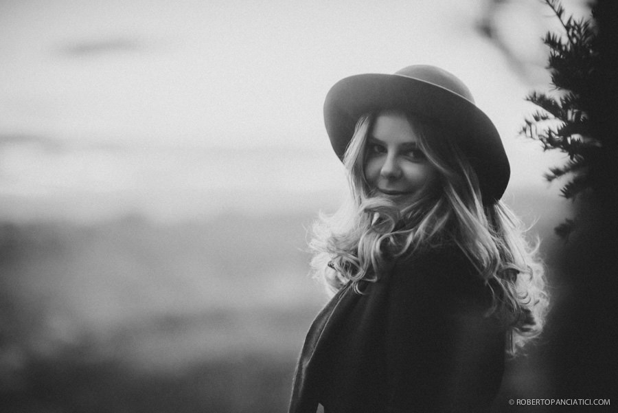 engagement in tuscany siena roberto panciatici wedding photographer