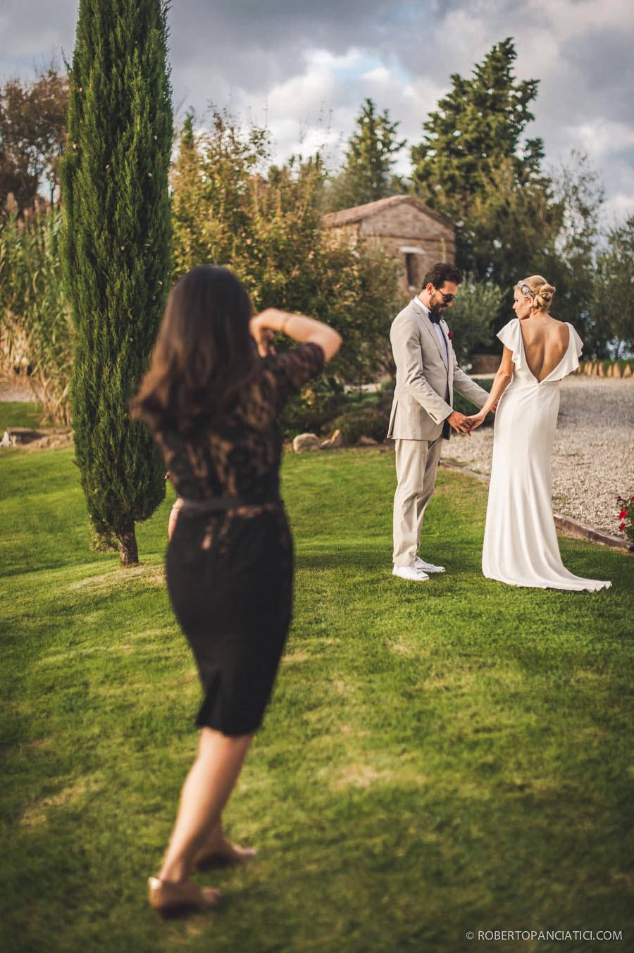 the lazy olive wedding photographer italy tuscany roberto panciatici