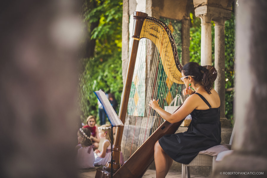 wedding in amalfi ravello villa cimbrone roberto panciatici photographer