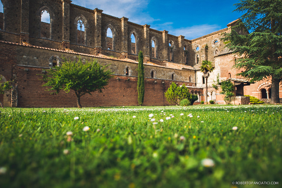 San-Galgano-Wedding-Photographer-Tuscany-Roberto-Panciatici-Photography