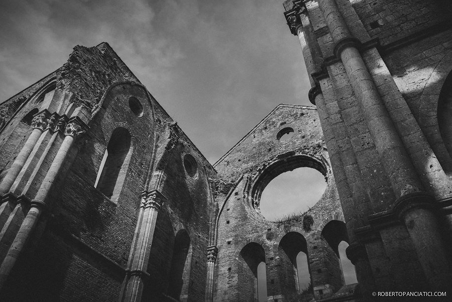 San-Galgano-Wedding-Photographer-Tuscany-Roberto-Panciatici-Photography