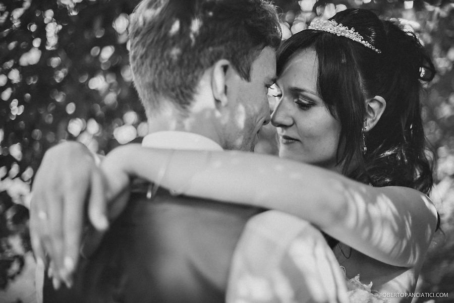 classic-portrait-bride-and-groom-Roberto-Panciatici-Photography