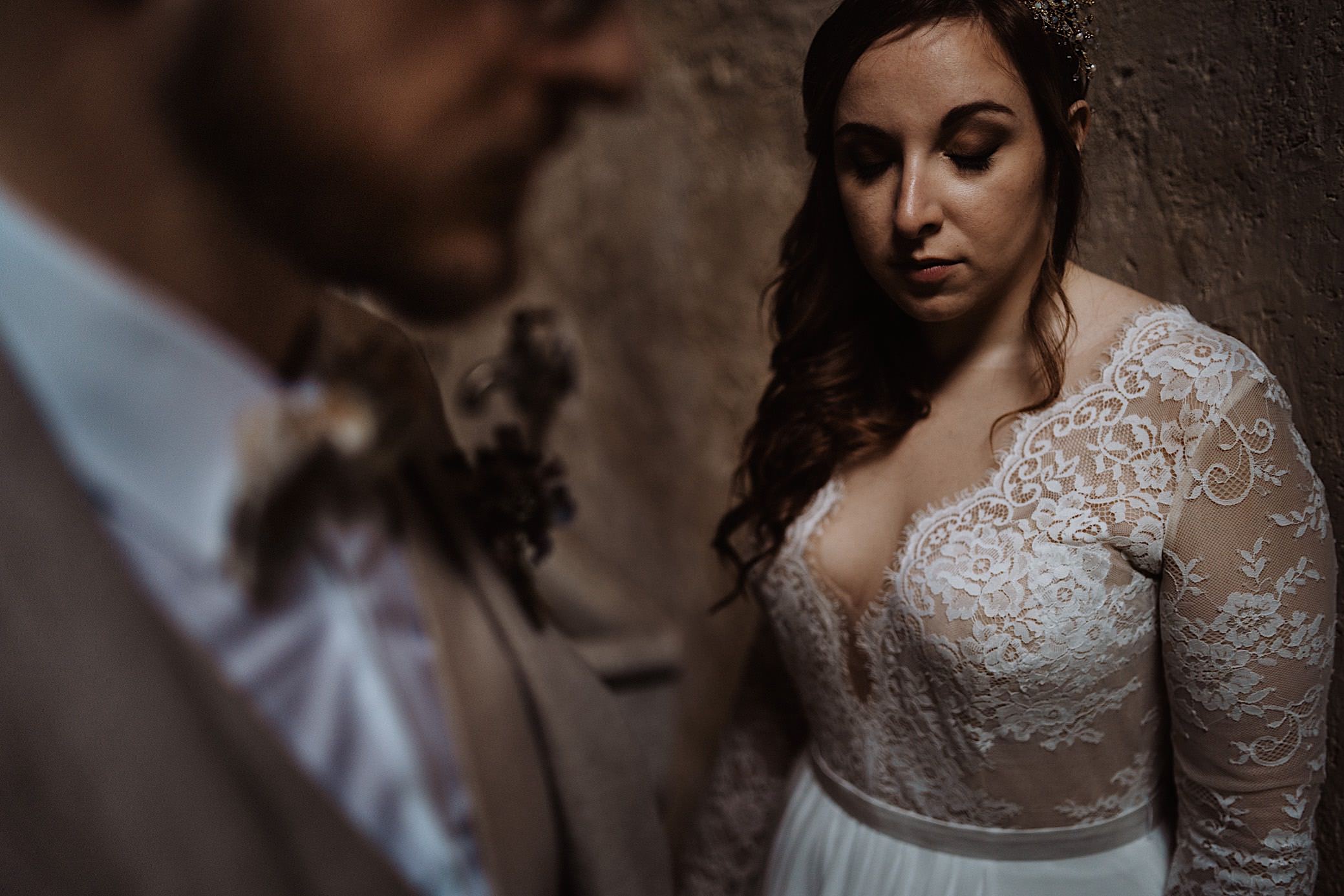 intimate couples portrait at convento dell annunciata wedding photography